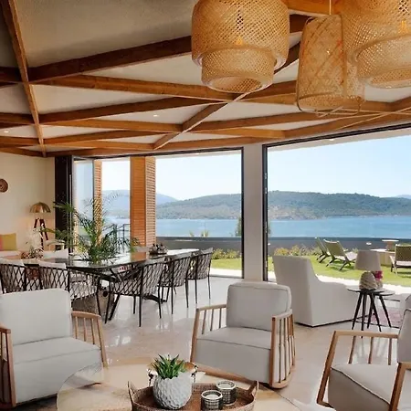 Secluded Bay Presidential Milas